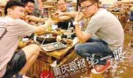 千金爆料搬凳子吃瓜真人视频,搬凳子吃瓜，真人视频揭秘幕后真相